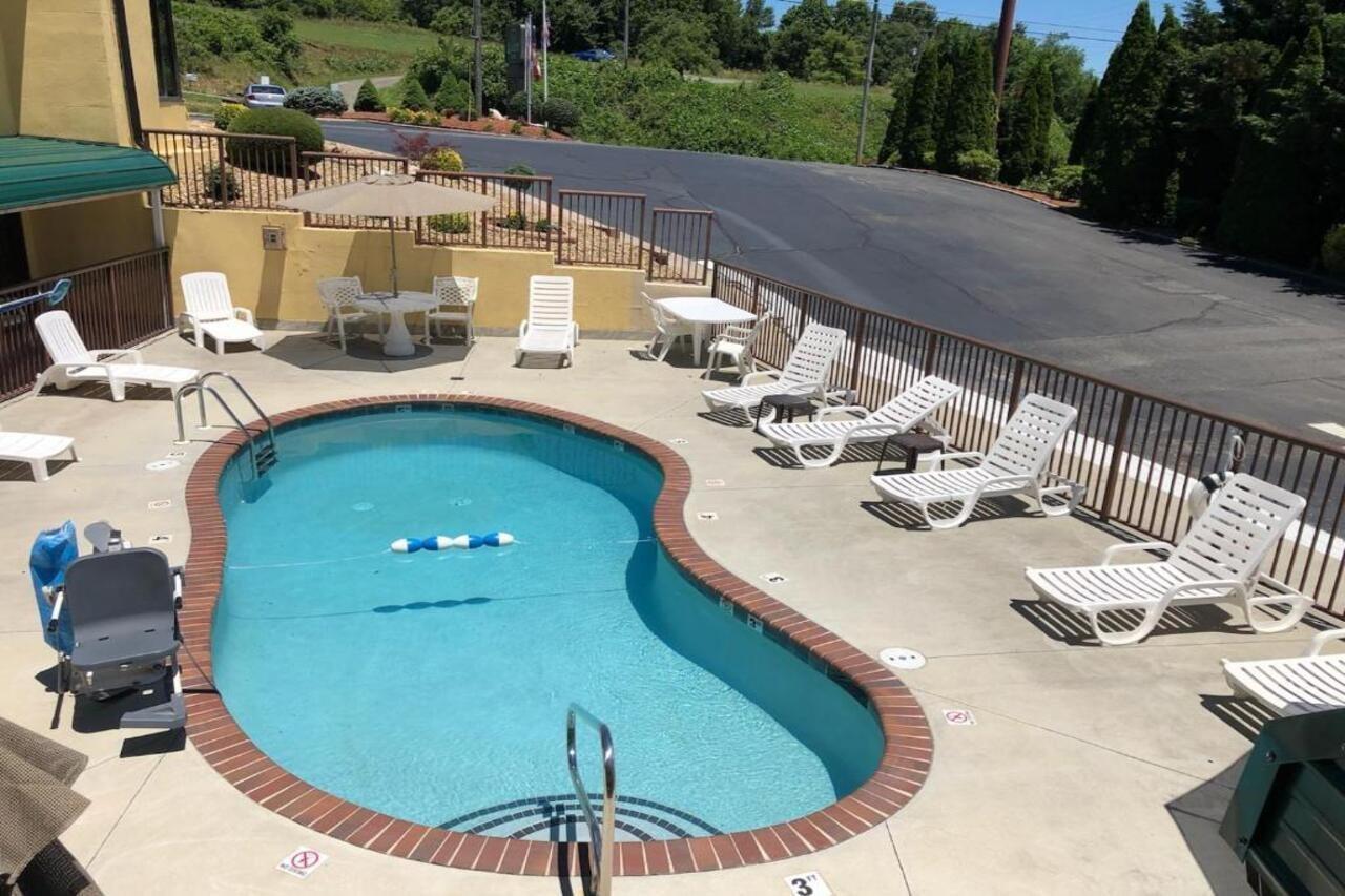 Quality Inn Hillsville Eksteriør billede