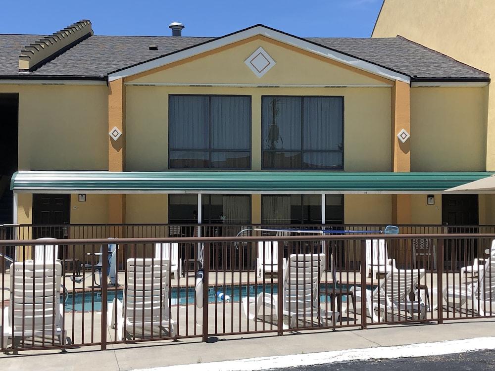 Quality Inn Hillsville Eksteriør billede