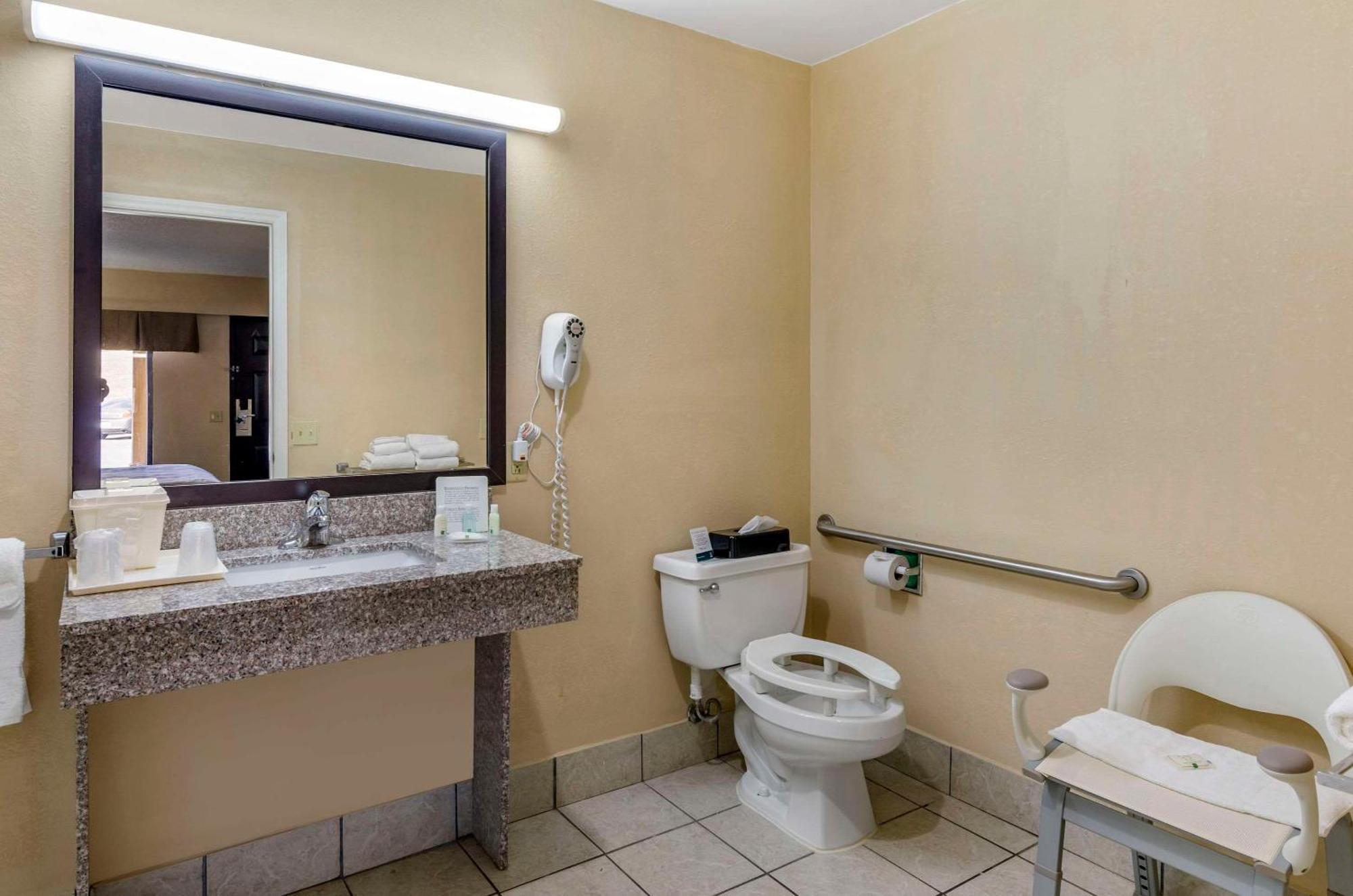 Quality Inn Hillsville Eksteriør billede
